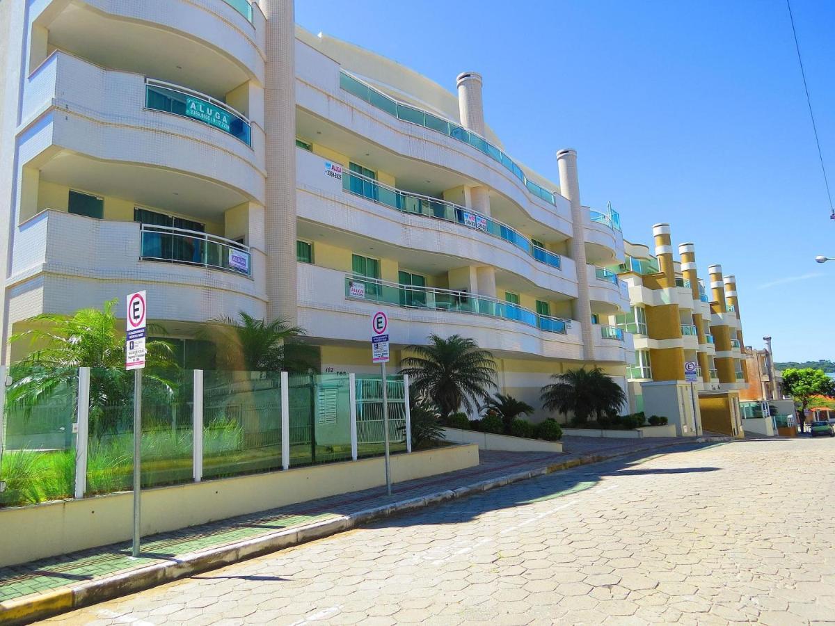 Res. Nona Martha Apartment Bombinhas Exterior photo